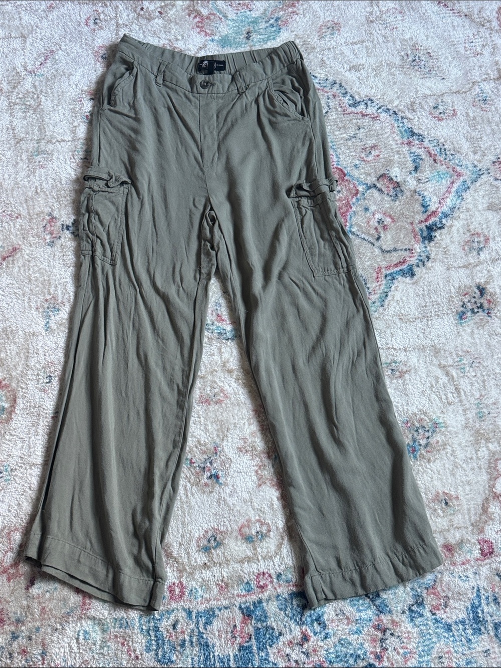 Women’s Cargo Pants in Olive Green - Relaxed Fit